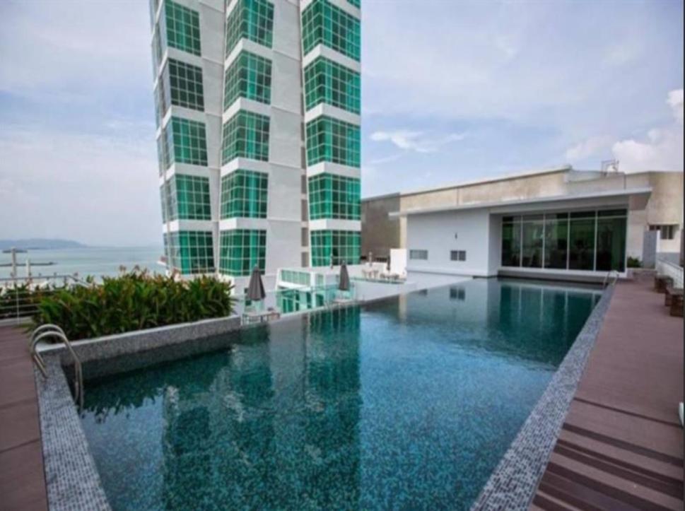 Maritime Suites Penang Jelutong Luaran gambar